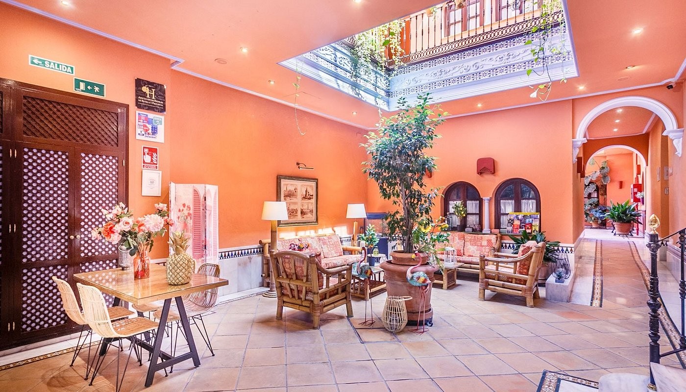 Sevilla Getaway for 2 Guests