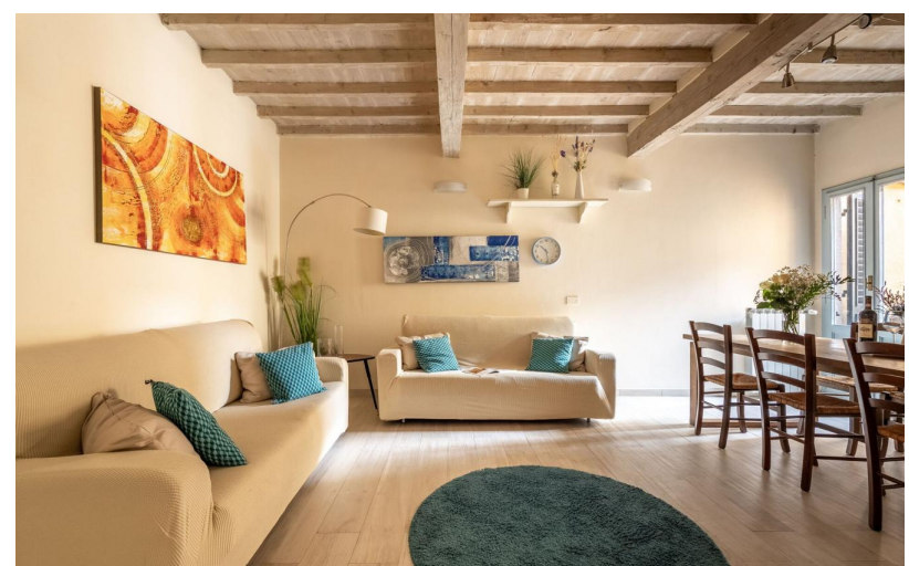 Luxury 7-Night Apartment Stay in Cortona